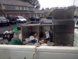 Best Hot Tub Removal  in Rockwood, MI